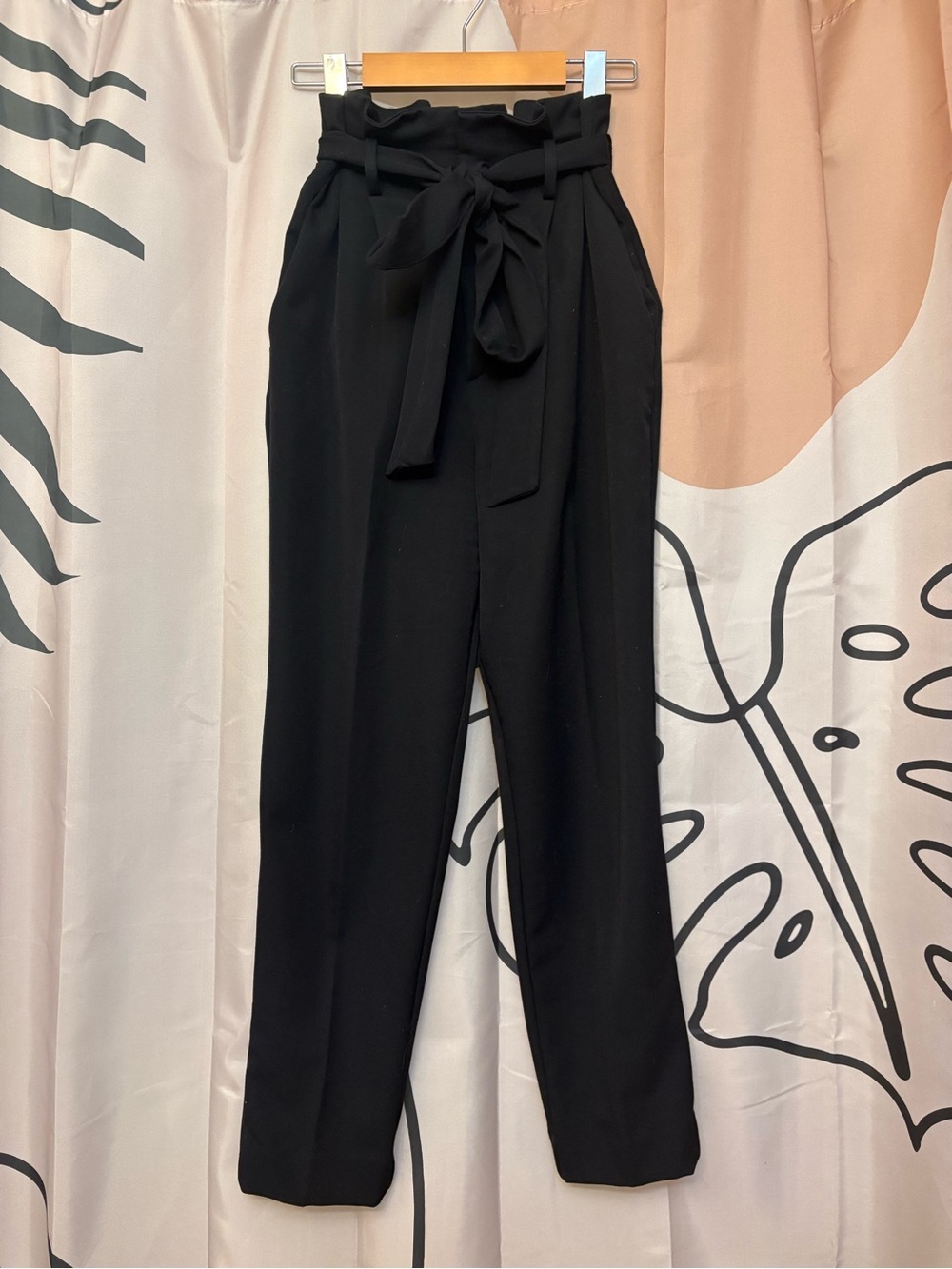 H&M Black High-Waist Paperbag Trousers with Waist Tie